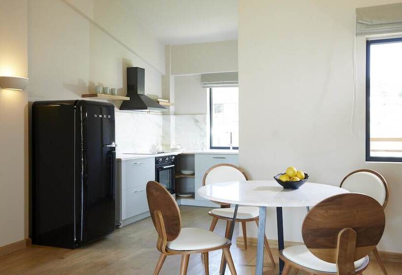 Вилла 4 Спальни, Elivi Skiathos