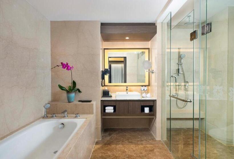 Люкс Вид на Город, Gramm Hotel By Ambarrukmo Formerly Grand Ambarrukmo Yogyakarta