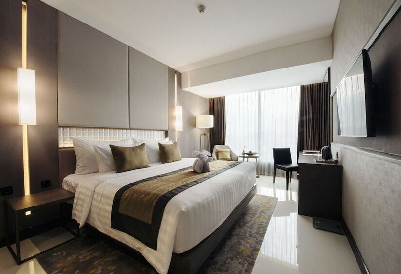 Номер Deluxe Кровать Кинг, Gramm Hotel By Ambarrukmo Formerly Grand Ambarrukmo Yogyakarta