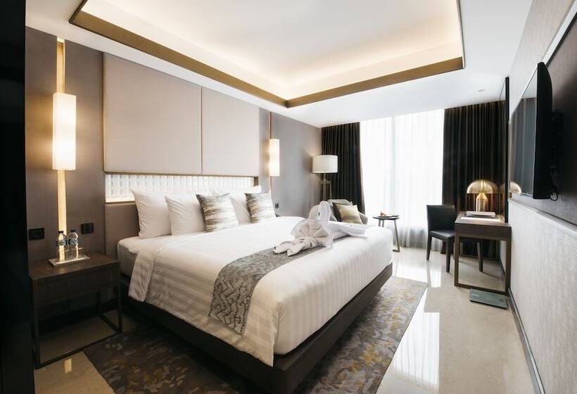 Номер Deluxe Кровать Кинг, Gramm Hotel By Ambarrukmo Formerly Grand Ambarrukmo Yogyakarta