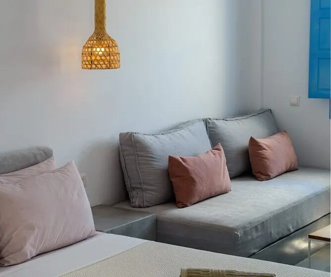 اتاق سوپریور چهار تخته, Ihthioessa Boutique