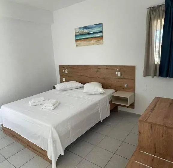 Chambre Familiale Vue Mer Latérale, Coralli Beach