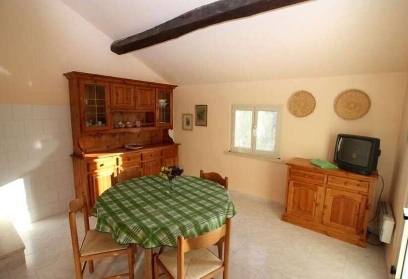 شقة غرفة واحدة, Agriturismo Peretti