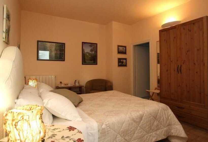 Quarto Estandar, Agriturismo Peretti