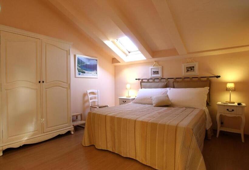 Quarto Estandar, Agriturismo Peretti