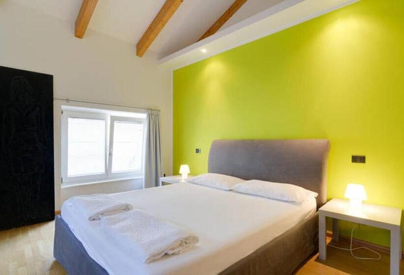 اتاق استاندارد چهار تخته, B&b Al Palazzo Malfatti