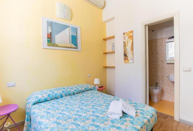 اتاق عادی, Casa Arsella