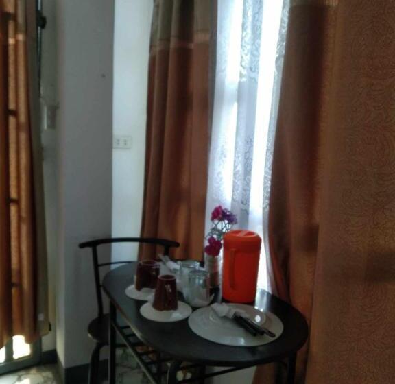 استودیو استاندارد با بالکن, De Hagan Transient Baguio City