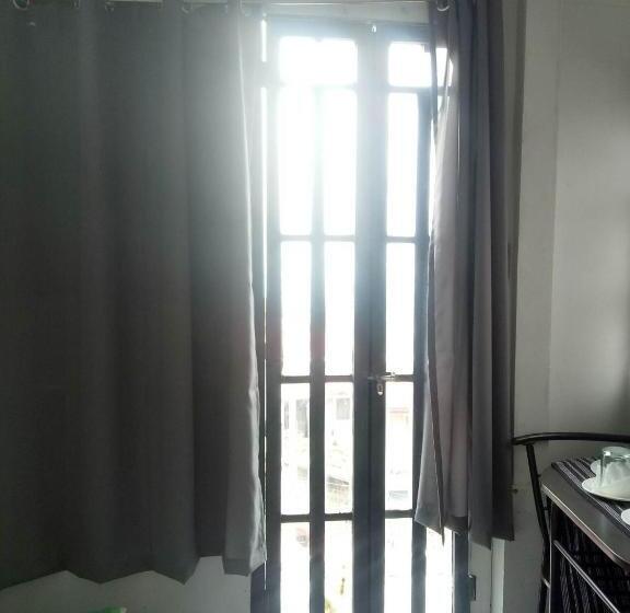 استودیو استاندارد با چشم‌انداز, De Hagan Transient Baguio City