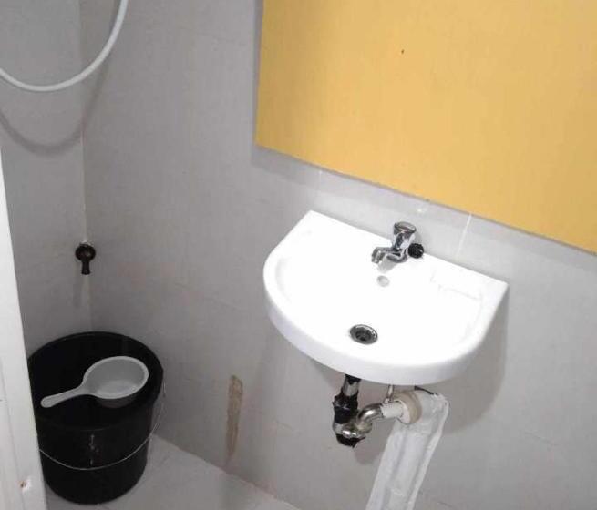 اتاق استاندارد یک نفره, De Hagan Transient Baguio City