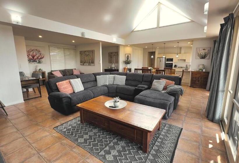 וילה דלוקס חדר שינה 1, Grapevines Boutique Accommodation