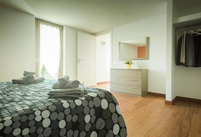 带1个卧室的带阳台的公寓, Il Crusco