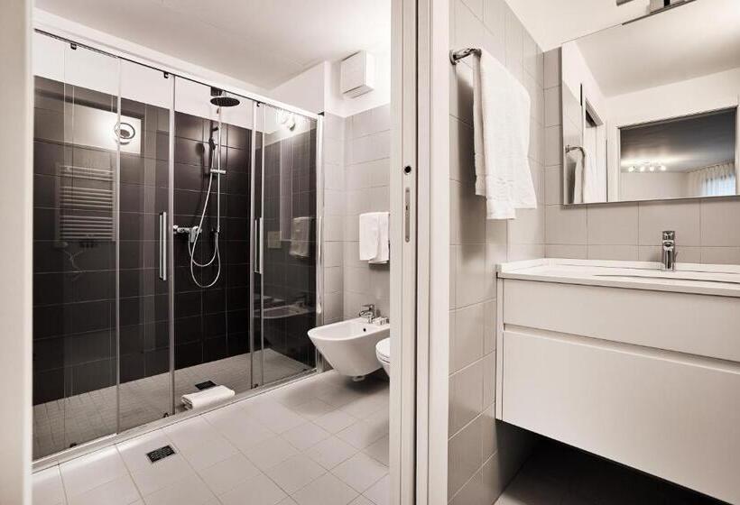 Studio Standard, La Perla By Sedar