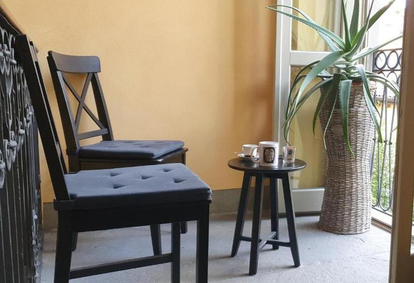 اتاق لوکس, Quarenghi 16