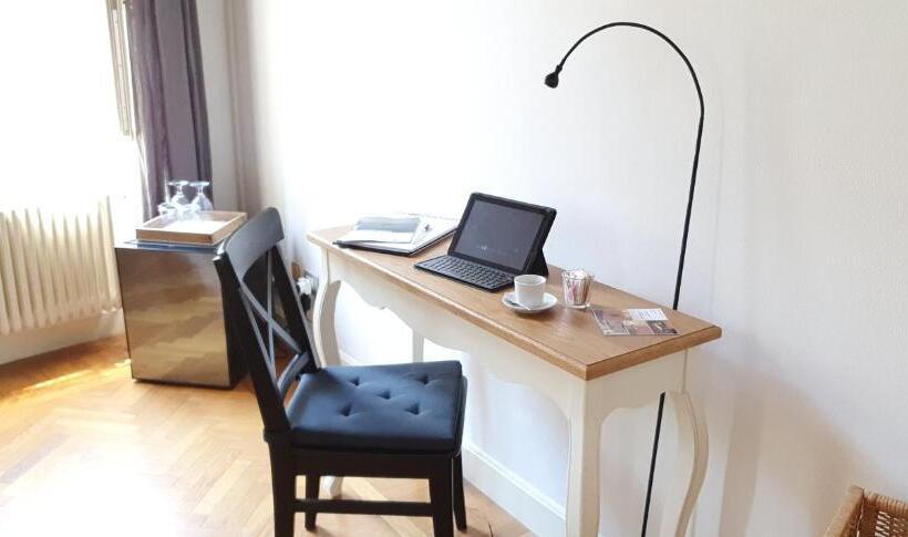 اتاق لوکس, Quarenghi 16