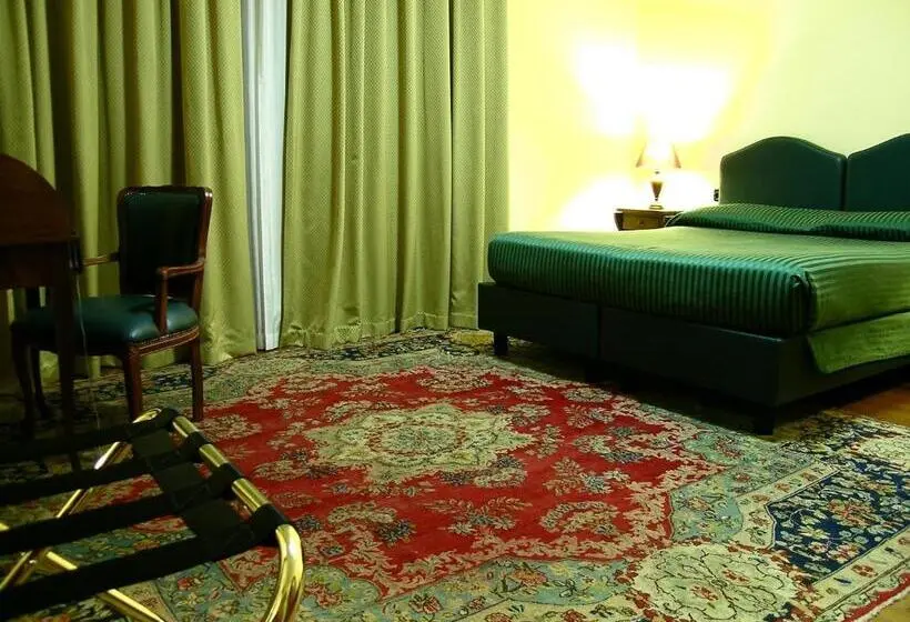 اتاق استاندارد چهار تخته, Relax Style House Central Rooms