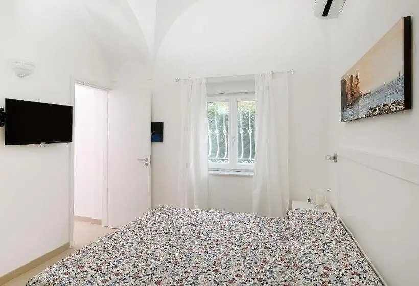 応接間付きスタンダードルーム, Villa Pollio Guest House