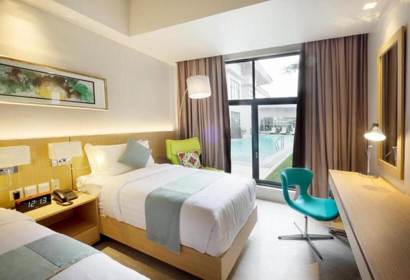 اتاق لوکس, Watergate Boutique