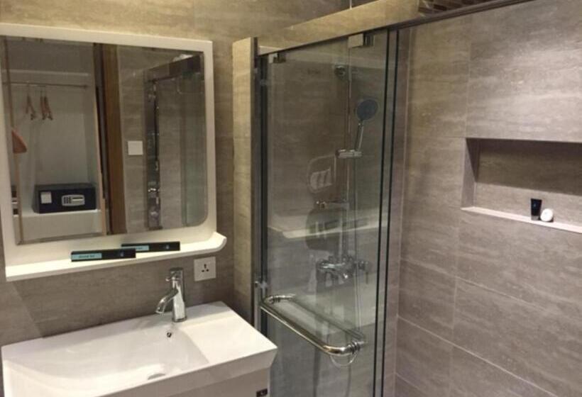 اتاق لوکس, Watergate Boutique