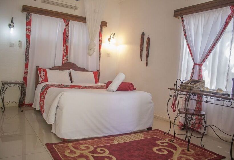 اتاق استاندارد با چشمانداز استخر, Chanters Lodge