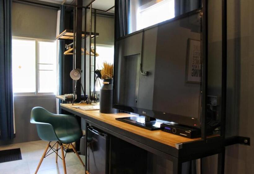 스탠다드 룸 킹사이즈 침대, Ku At Sea