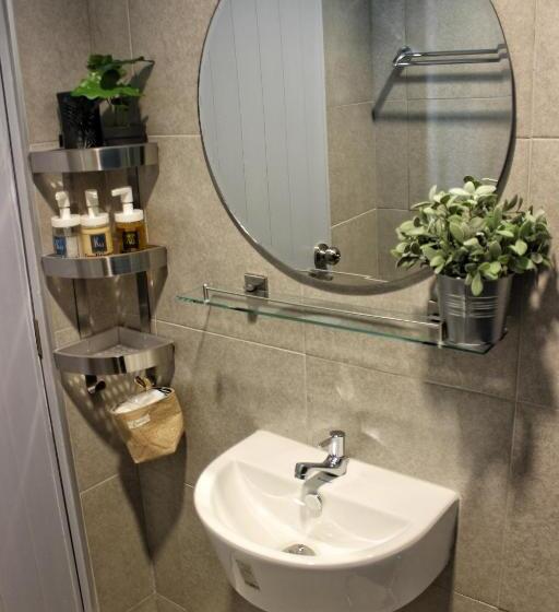 스탠다드 룸 킹사이즈 침대, Ku At Sea