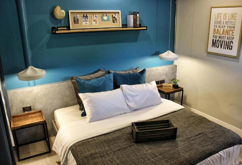 스탠다드 룸 킹사이즈 침대, Ku At Sea