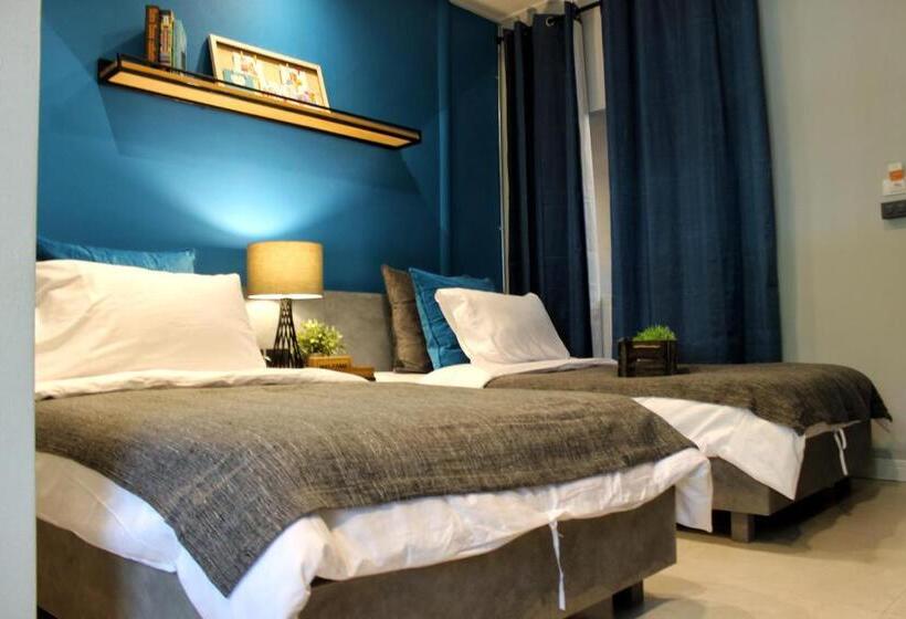 수피리어 룸, Ku At Sea