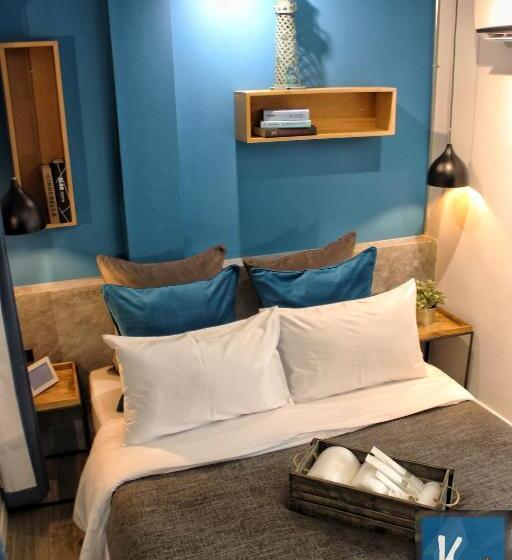 스탠다드 룸, Ku At Sea