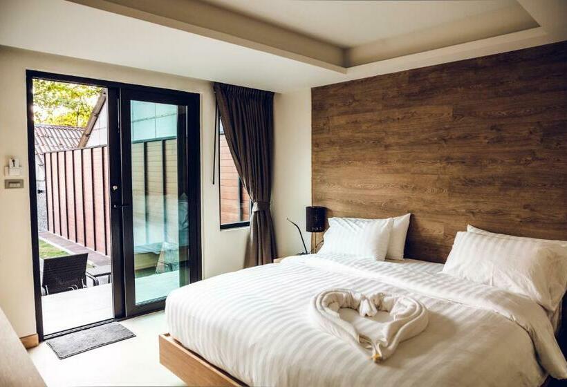 Superior-huone Allasnäkymä, 15 Palms Beach Resort