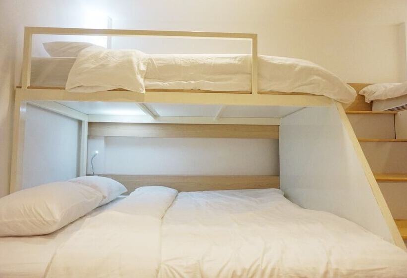 اتاق خانوادگی, Boon Street Hostel