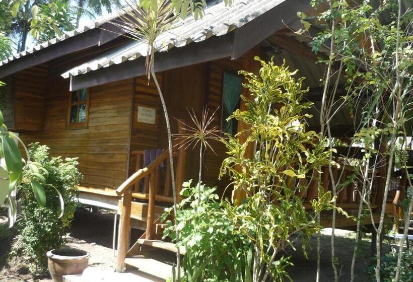 スタンダードバンガロー, Pasai Beach Lodge