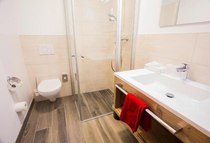 バルコニー付きスタンダードルーム, Piz Ot