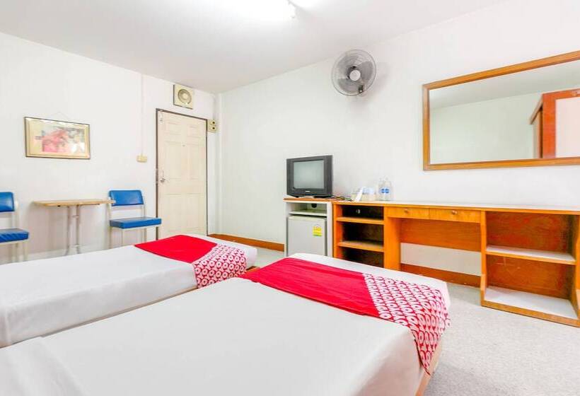 Номер Deluxe, Sathorn Mansion