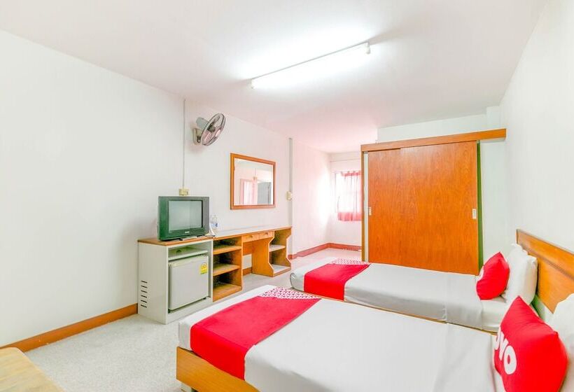 Номер Deluxe, Sathorn Mansion