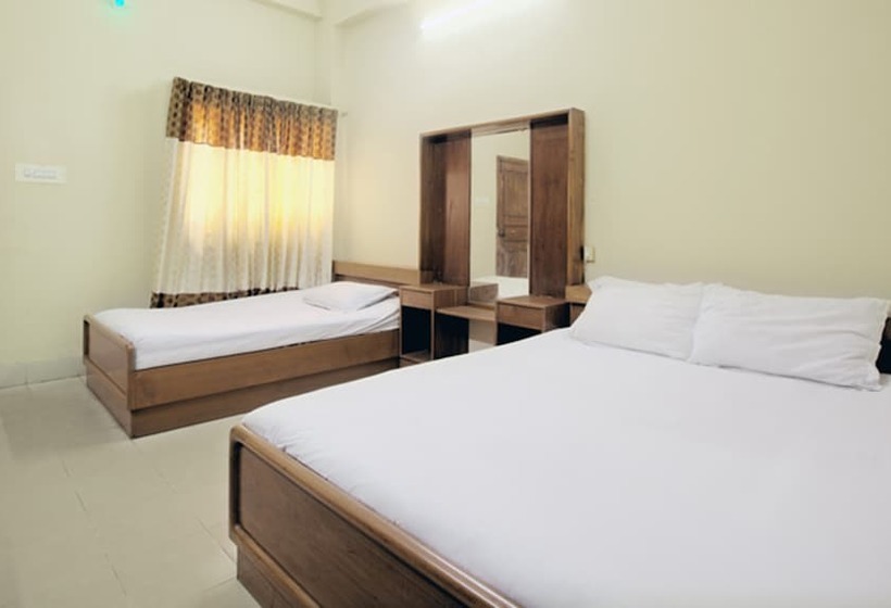 Economy Triple Room, Sea Queen