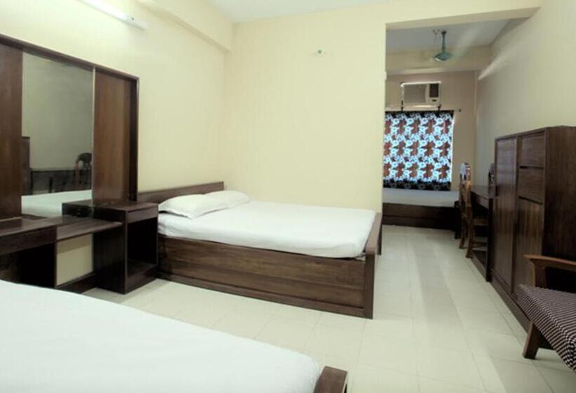 Economy Quadruple Room, Sea Queen