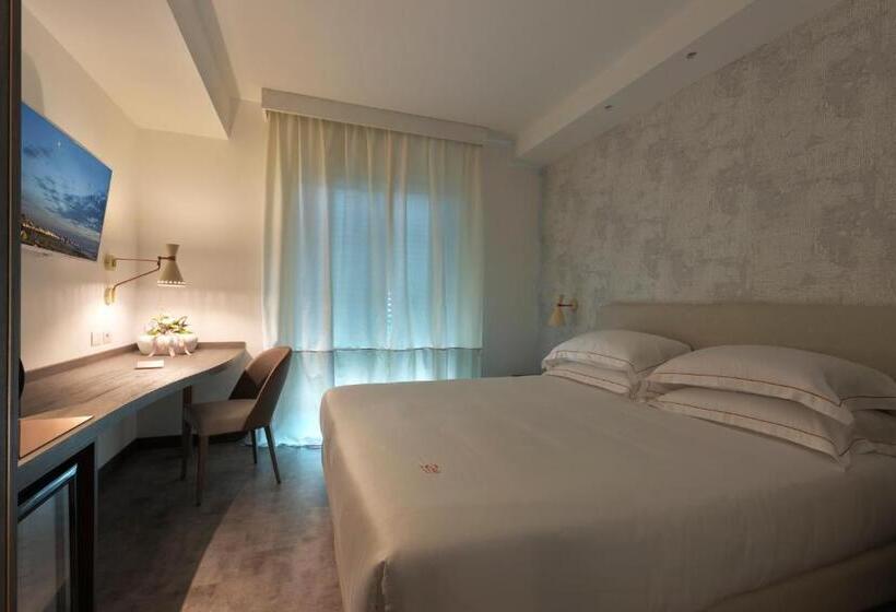 キングサイズベッドのスタンダードルーム, Ghibli