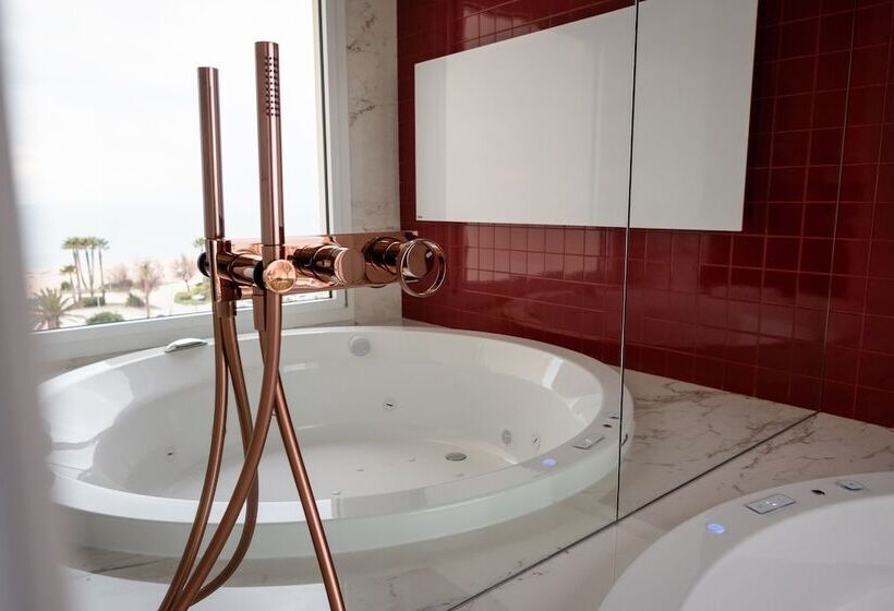 プレジデントスイートルーム, Ghibli