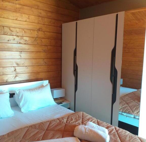 בקתה סטנדרטית, Golden Sun Villas