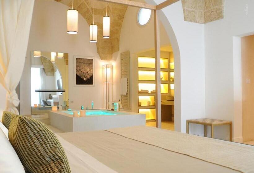 מיטת קינג בסוויטה, La Dimora Delle Fate Luxury & Spa