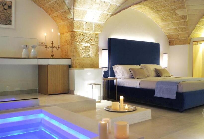 מיטת קינג בסוויטה, La Dimora Delle Fate Luxury & Spa