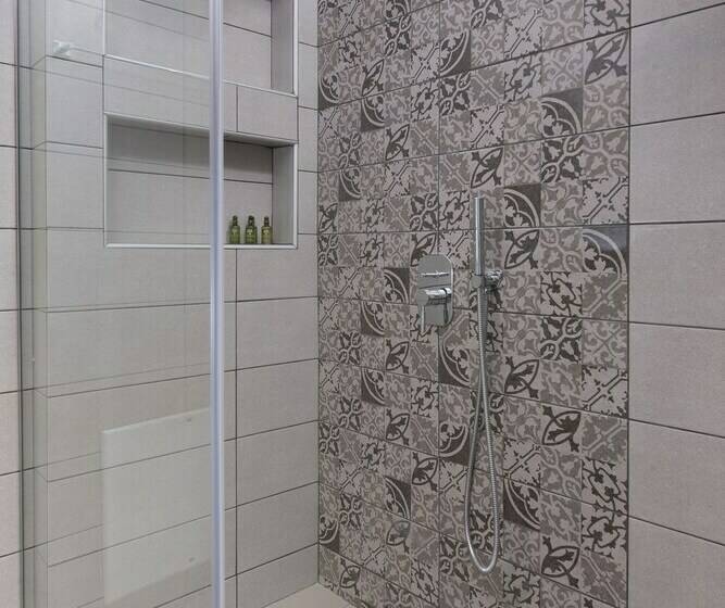 סוויטת אקזקיוטיב נוף לים, Little Venice Villas