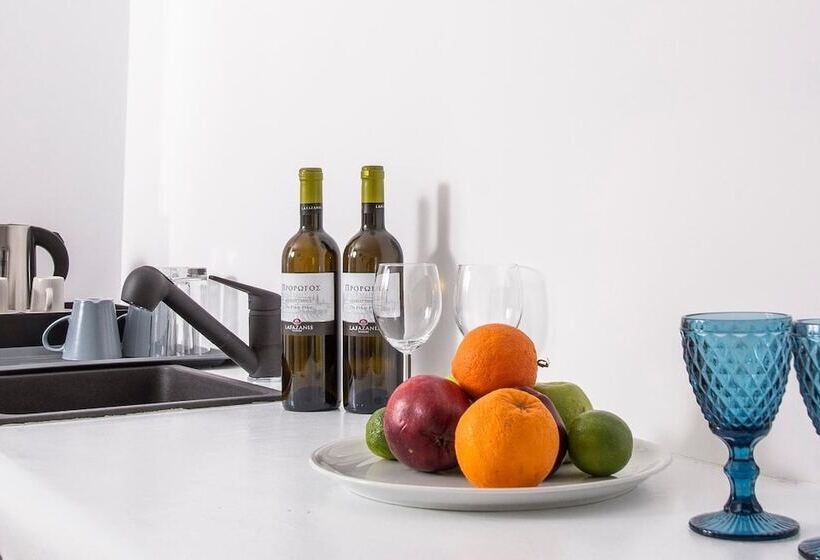 סוויטת אקזקיוטיב נוף לים, Little Venice Villas