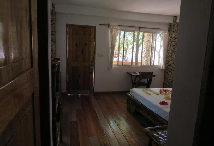 اتاق استاندارد, Tepanee Beach Resort