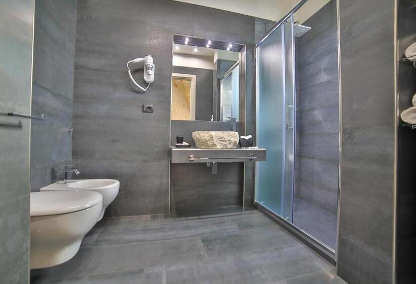 行政三人间, Terra Dei Sogni