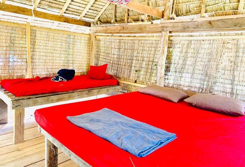 标准间带阳台, The Last Point Hostel