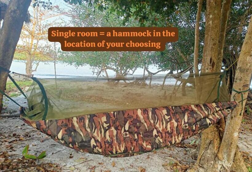 标准单人间, The Last Point Hostel