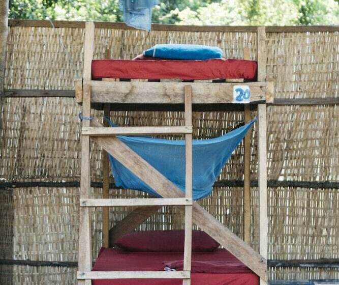 共用房间的床, The Last Point Hostel