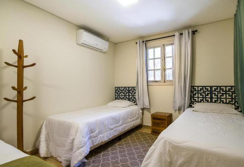 اتاق سوپریور چهار تخته, Villa Vintage Campos Piscina E Opções De Suites Com Hidromassagem